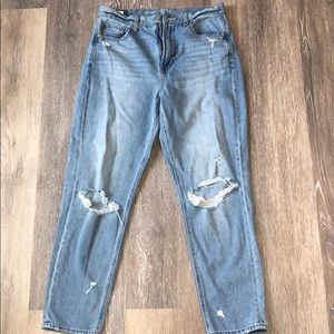 American Eagle Mom Jean
